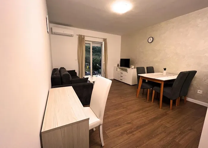 Apartamento Goran 2 *