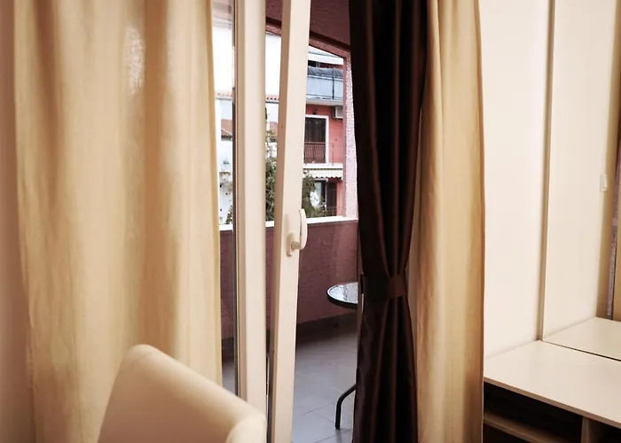 Goran 2 アパート *