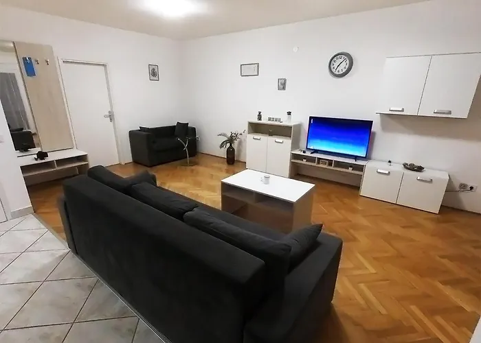 Goran 2 Apartamento *